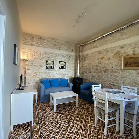 With Private Rooftop Terrace * Heraklion (Crete)